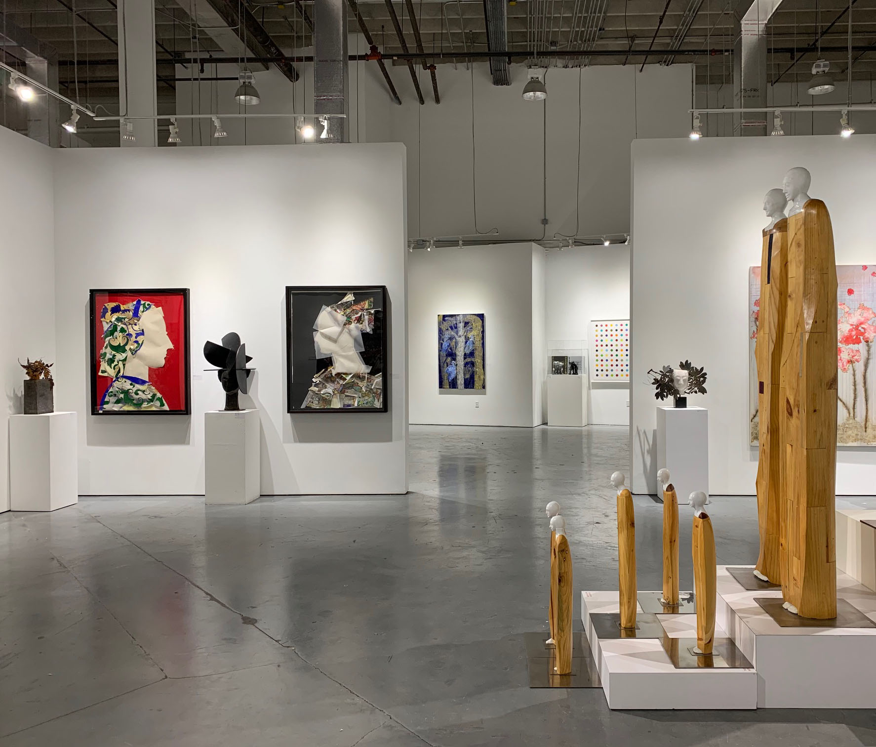 Overview of Summer Selections exhibition at Rosenbaum Contemporary. Includes work by Manolo Valdés, Hunt Slonem, Oriano Galloni, KAWS, Damien Hirst and Mira Lehr.